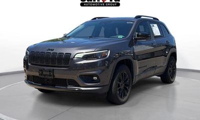 2023 Jeep Cherokee Altitude LUX