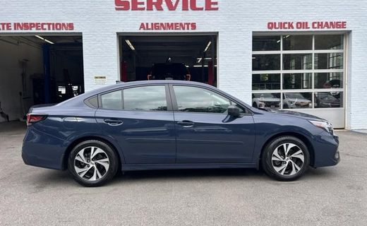 2025 Subaru Legacy Base