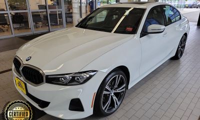 2023 BMW 330I xDrive