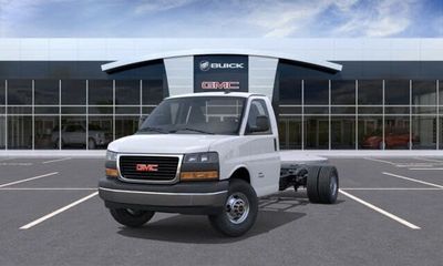 2026 GMC Savana 4500 159 Cutaway