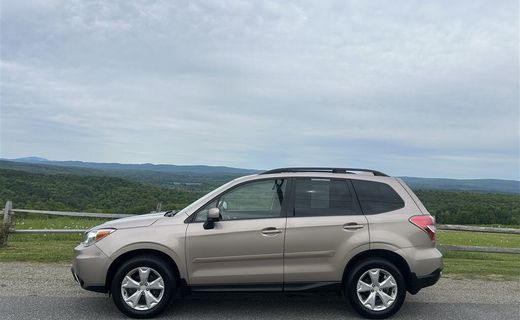 2016 Subaru Forester Premium ES