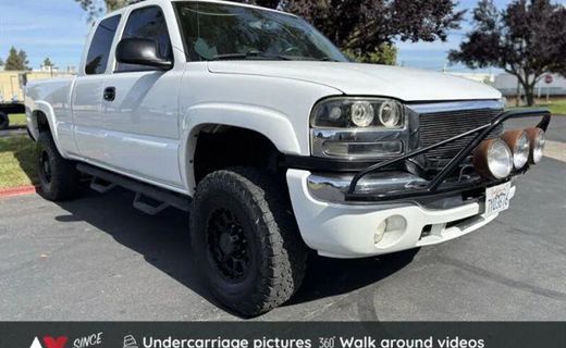 2005 GMC Sierra