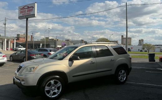 2010 GMC Acadia SLE 1