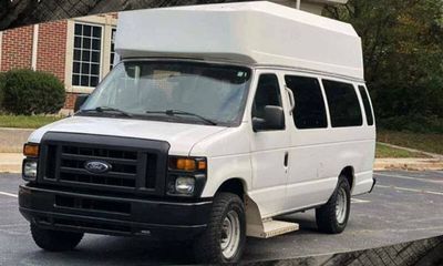 2011 Ford Econoline E 350 Super
