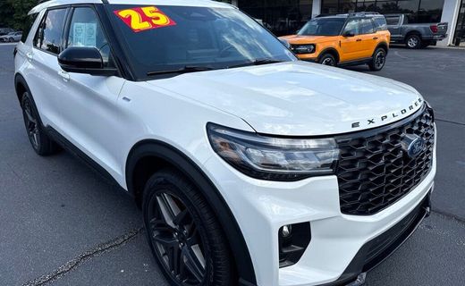 2025 Ford Explorer