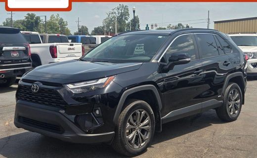 2025 Toyota RAV4 XLE Premium
