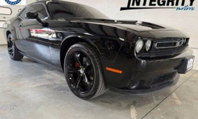 2015 Dodge Challenger SXT