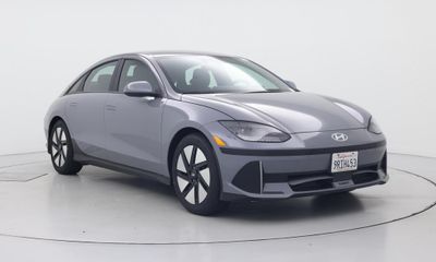 2025 Hyundai Ioniq 6 SE Standard Range
