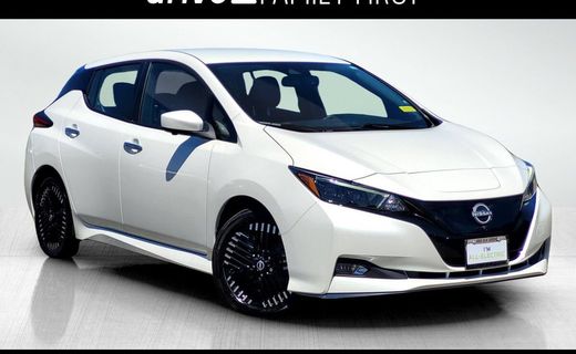 2024 Nissan Leaf SV
