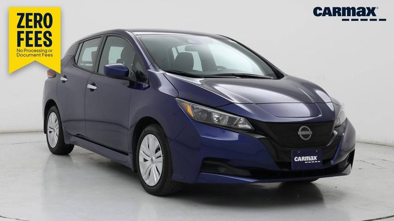 2025 Nissan LEAF — a typically priced live listing