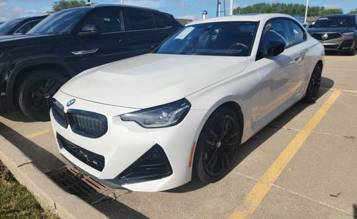 2025 BMW M240i