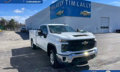 2025 Chevrolet Silverado HD Work Truck