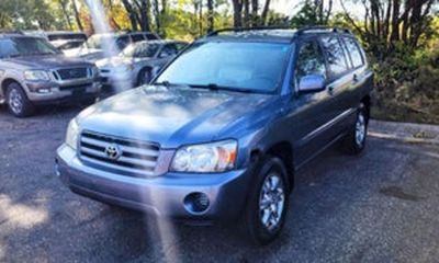 2004 Toyota Highlander STD