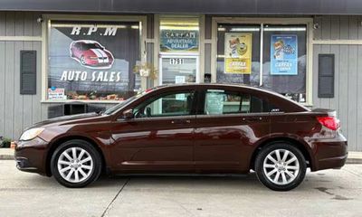 2013 Chrysler 200 Touring