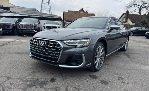 2022 Audi S8