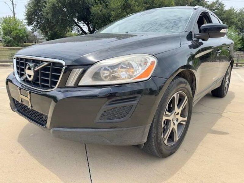 2011 Volvo XC60 — a typically priced live listing