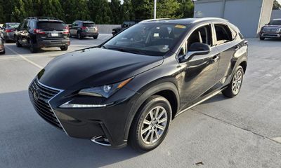 2021 Lexus NX 300 Comfort