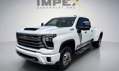 2026 Chevrolet Silverado HD Work Truck