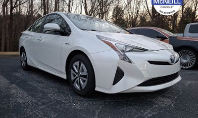 2017 Toyota Prius TWO ECO Three