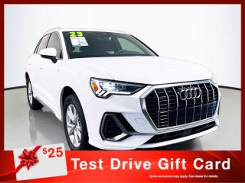 2022 Audi Q3 — a typically priced live listing