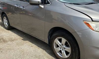 2012 Nissan Quest S