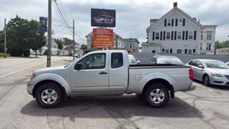 2011 Nissan Frontier — a typically priced live listing