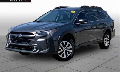 2025 Subaru Outback Base
