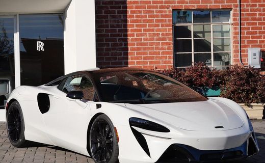 2026 McLaren Artura