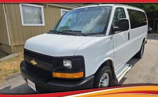 2017 Chevrolet Express LS