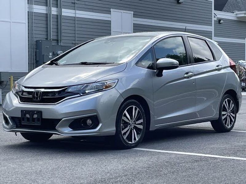 2018 Honda FIT — a typically priced live listing