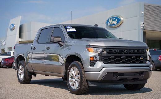 2024 Chevrolet Silverado Custom