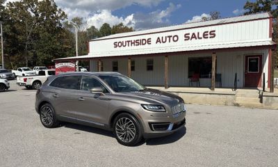 2019 Lincoln Nautilus Reserve