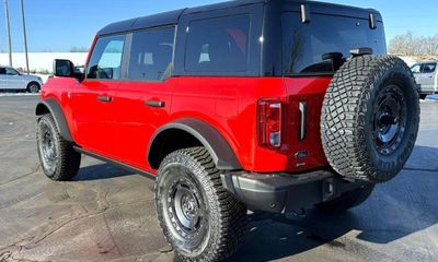 2024 Ford Bronco Black Diamond