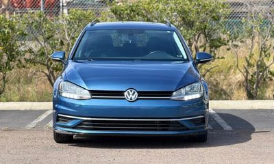 2019 Volkswagen Golf Sportwagen S SE
