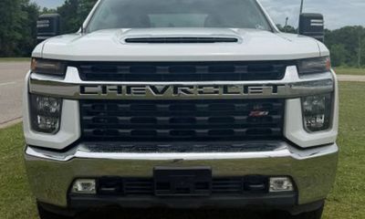 2023 Chevrolet Silverado HD LT