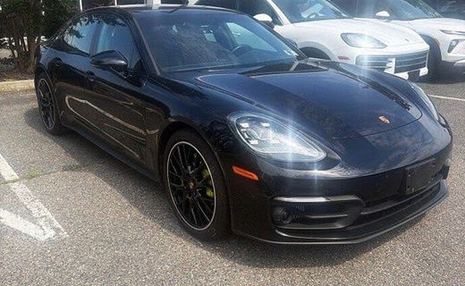 2023 Porsche Panamera