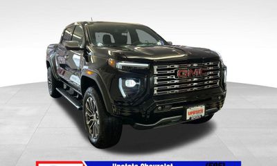 2025 GMC Canyon Denali