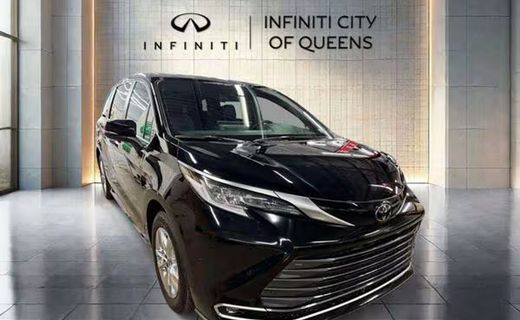 2026 Toyota Sienna Limited