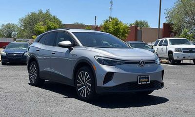 2025 Volkswagen ID 4 Pro