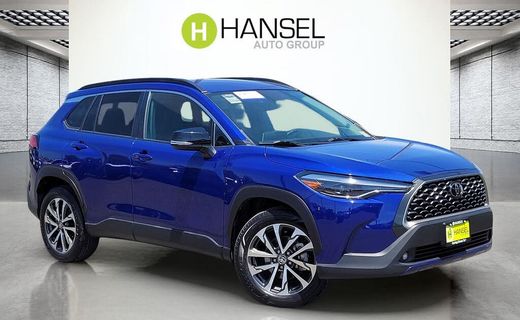 2025 Toyota Corolla Cross XLE