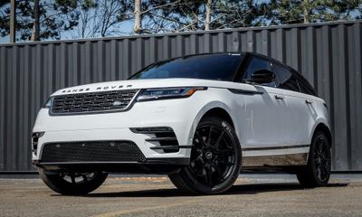 2026 Land Rover Range Velar P400 Dynamic SE