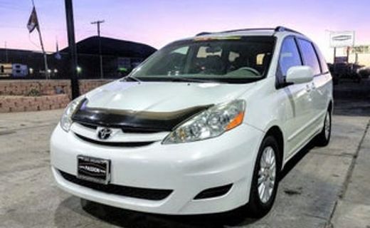 2008 Toyota Sienna XLE