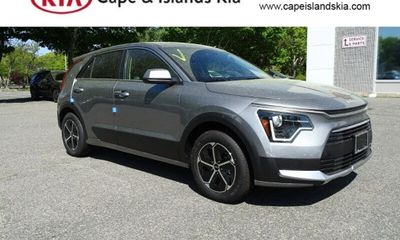 2023 Kia Niro LX
