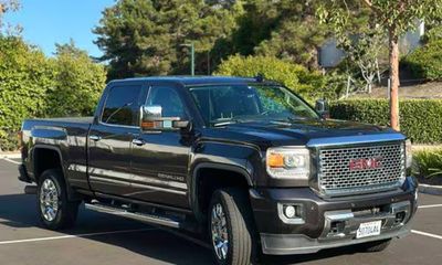 2015 GMC Sierra Denali