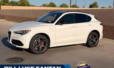 2023 Alfa Romeo Stelvio TI