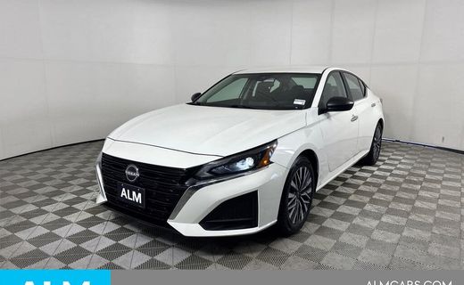 2025 Nissan Altima SV