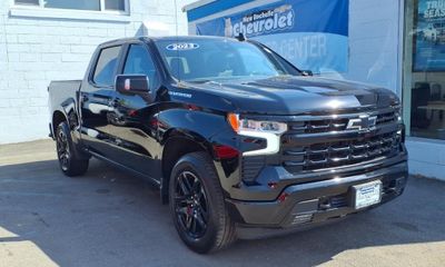 2023 Chevrolet Silverado RST