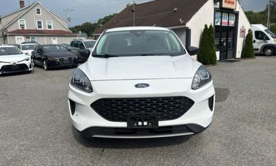 2022 Ford Escape S