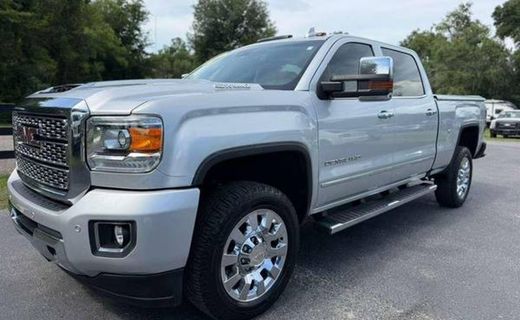 2019 GMC Sierra HD Denali
