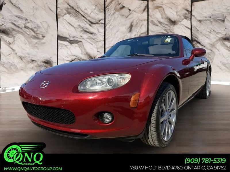 2006 Mazda MX-5 — a typically priced live listing